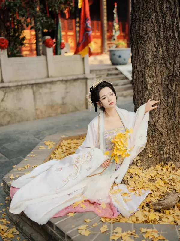 [YITUYU艺图语]2025.02.12 焚香祈愿 媛媛 - 艺图语
